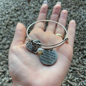 Silver dangle bracelet